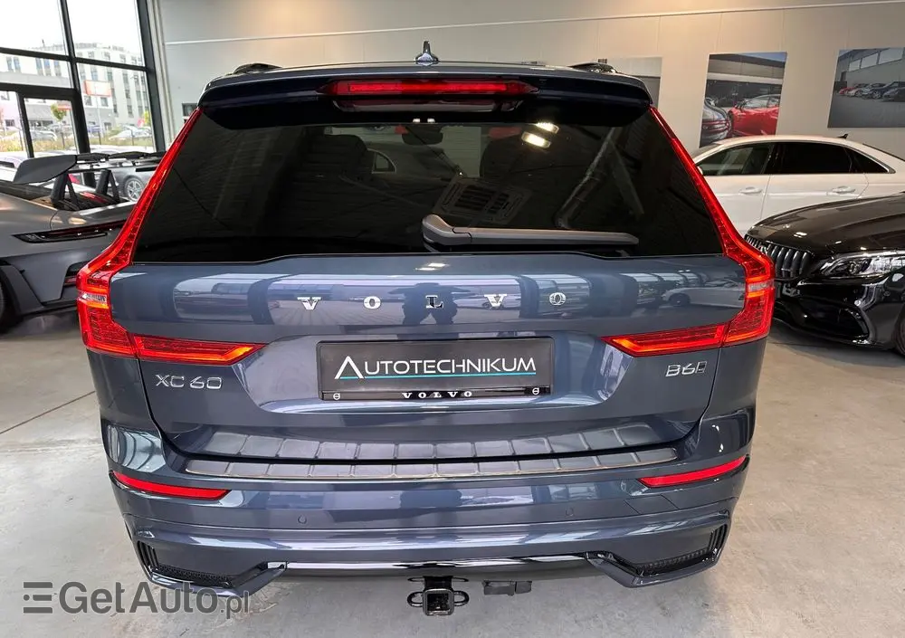 VOLVO XC 60 B6 B AWD Ultimate Dark