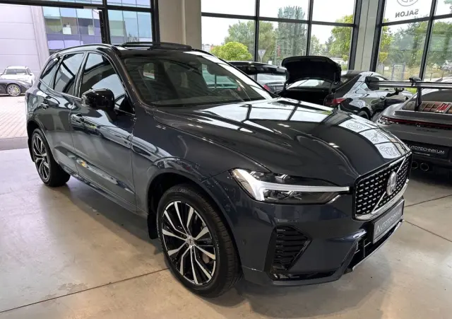 VOLVO XC 60 B6 B AWD Ultimate Dark