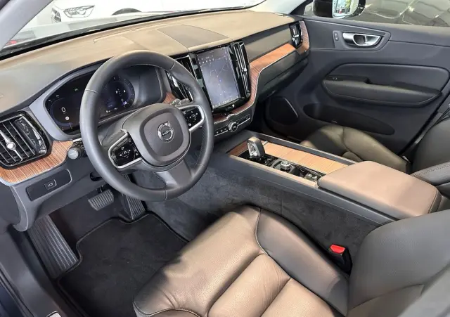 VOLVO XC 60 B6 B AWD Ultimate Dark