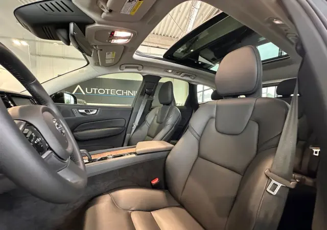 VOLVO XC 60 B6 B AWD Ultimate Dark