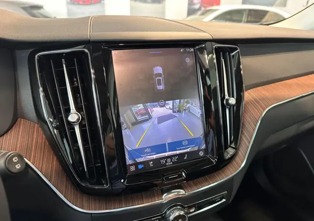 VOLVO XC 60 B6 B AWD Ultimate Dark