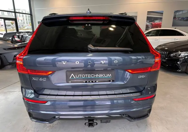 VOLVO XC 60 B6 B AWD Ultimate Dark