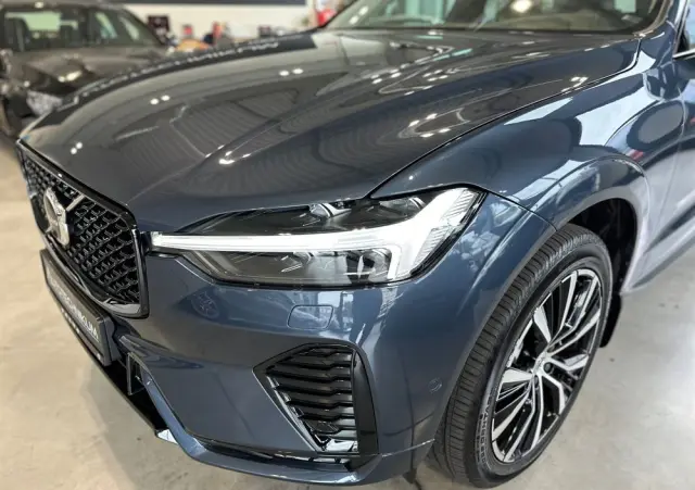 VOLVO XC 60 B6 B AWD Ultimate Dark