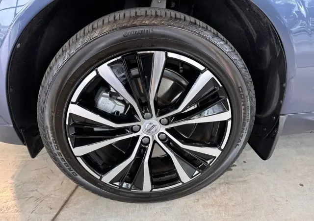 VOLVO XC 60 B6 B AWD Ultimate Dark