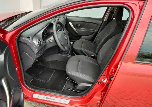 DACIA Sandero 0.9 TCe Laureate
