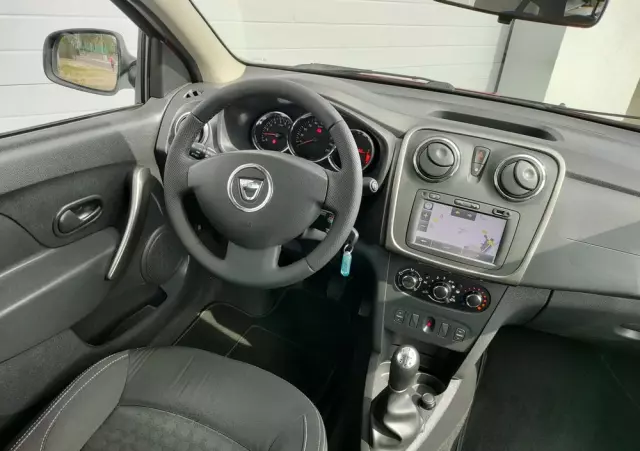 DACIA Sandero 0.9 TCe Laureate