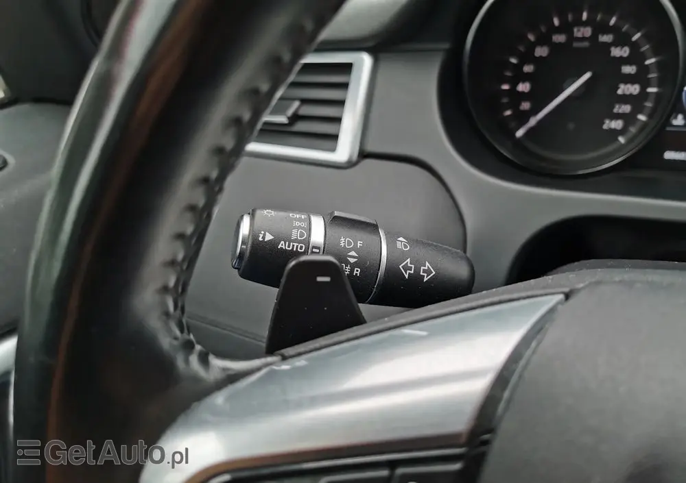 LAND ROVER Discovery Sport Ver-2-0-td4-hse-luxury