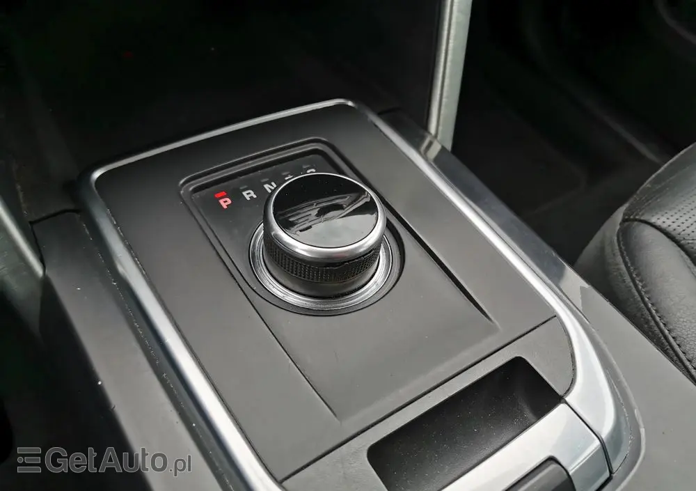 LAND ROVER Discovery Sport Ver-2-0-td4-hse-luxury