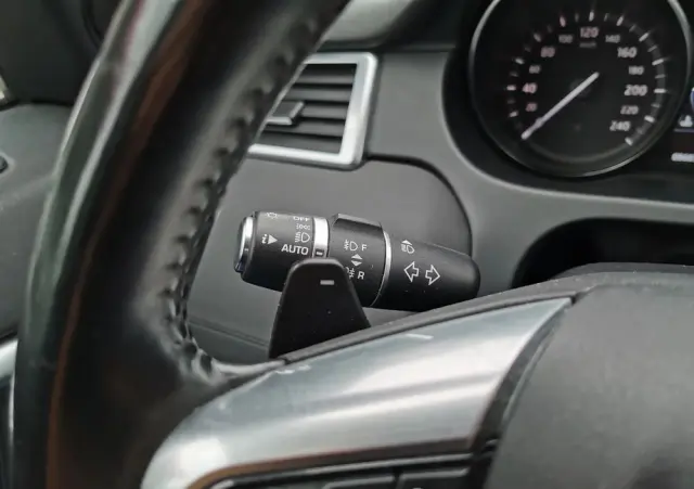 LAND ROVER Discovery Sport Ver-2-0-td4-hse-luxury