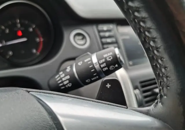 LAND ROVER Discovery Sport Ver-2-0-td4-hse-luxury