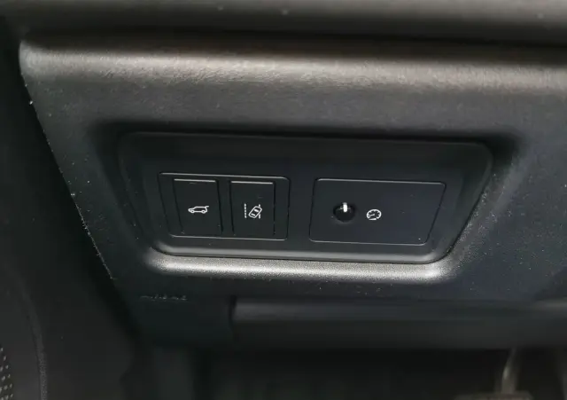 LAND ROVER Discovery Sport Ver-2-0-td4-hse-luxury