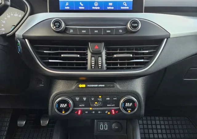 FORD Focus 2.0 EcoBlue Titanium X