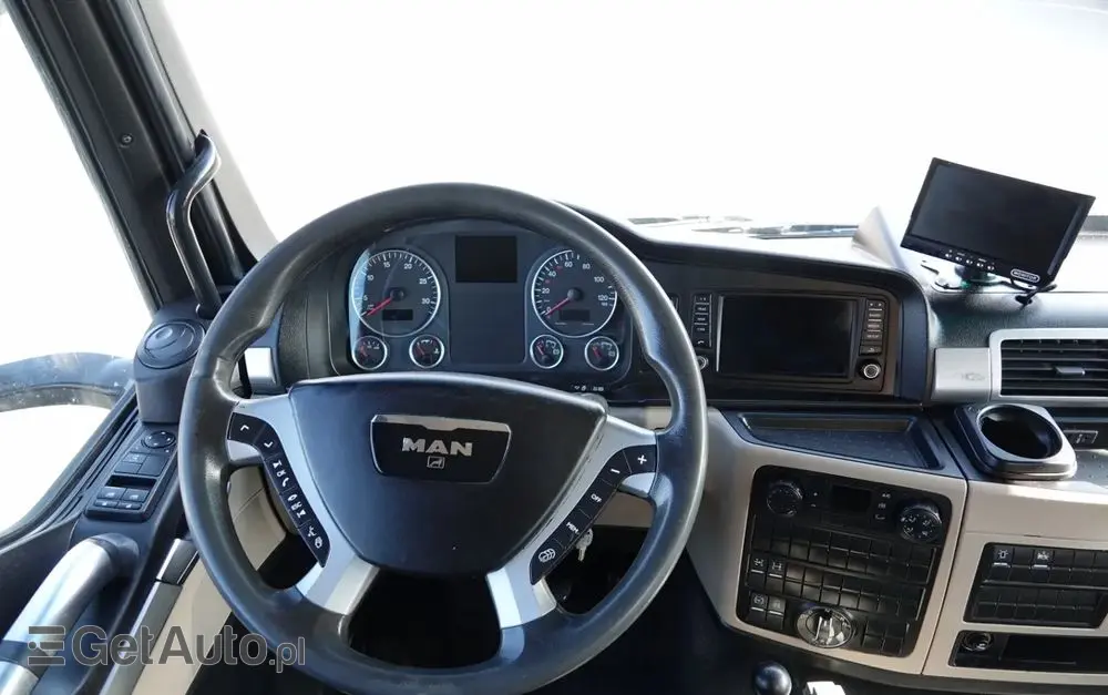 MAN TGS 32.420 / 8x4 / BETONOMIESZARKA IMER  / 55 TYS. KM / GRUSZKA 9M3 / 2018 ROK 