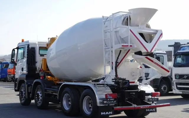 MAN TGS 32.420 / 8x4 / BETONOMIESZARKA IMER  / 55 TYS. KM / GRUSZKA 9M3 / 2018 ROK 
