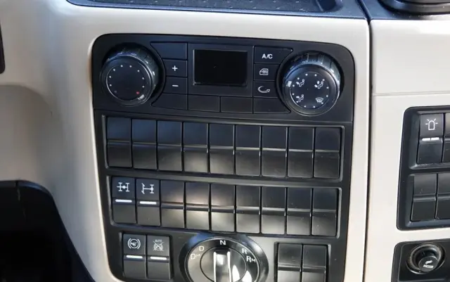 MAN TGS 32.420 / 8x4 / BETONOMIESZARKA IMER  / 55 TYS. KM / GRUSZKA 9M3 / 2018 ROK 