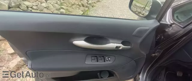 TOYOTA Auris 1.6 Life+