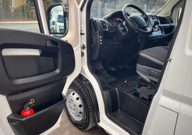 PEUGEOT BOXER L3H2 / WYCIAGARKA / KOGUTY / OŚWIETLENIE ROBOCZE / HAK / 2.2 165KM 