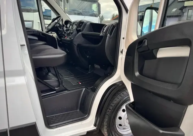 PEUGEOT BOXER L3H2 / WYCIAGARKA / KOGUTY / OŚWIETLENIE ROBOCZE / HAK / 2.2 165KM 