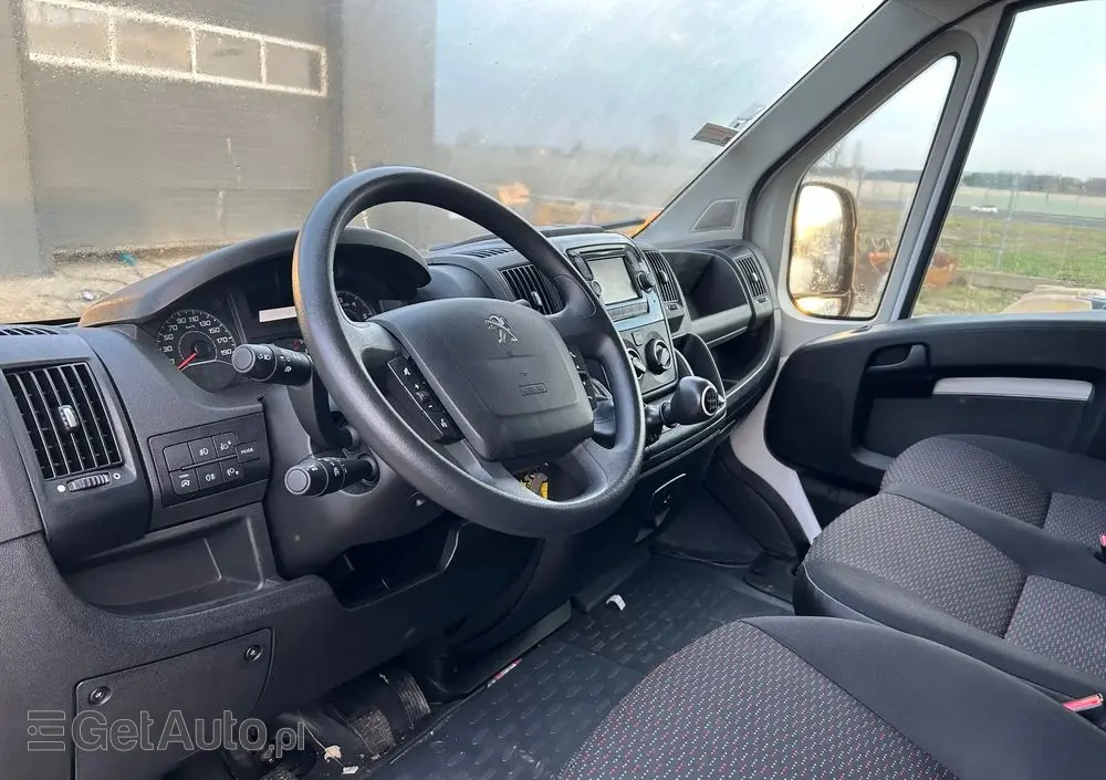 PEUGEOT Boxer 
