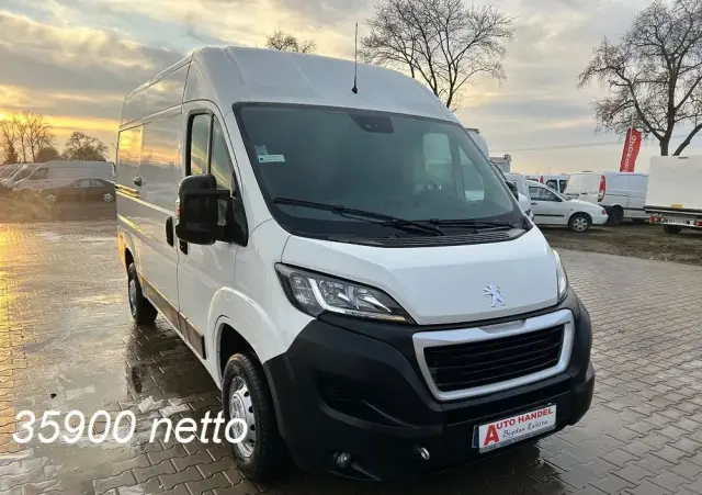 PEUGEOT Boxer 