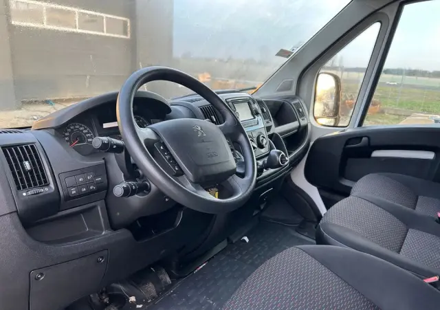 PEUGEOT Boxer 