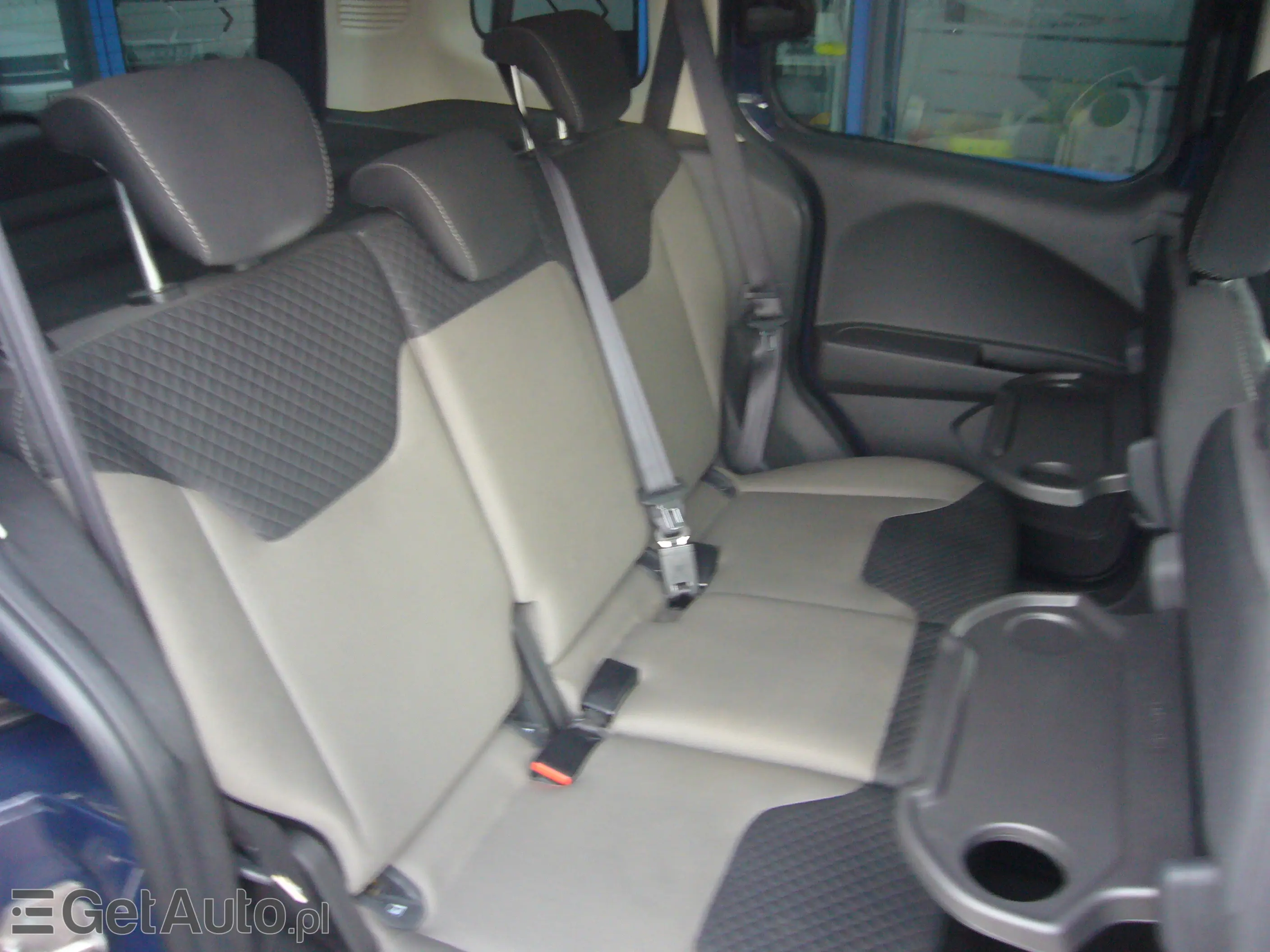 FORD Tourneo Connect 
