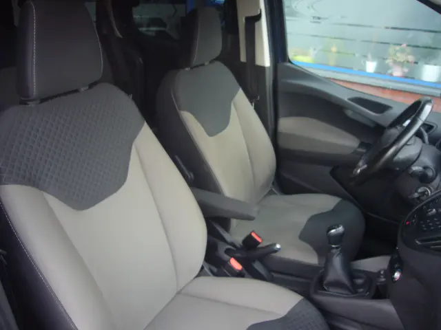 FORD Tourneo Connect 