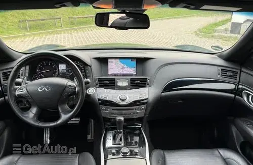 INFINITI M 
