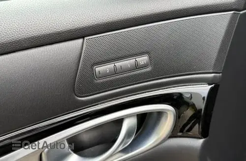 INFINITI M 