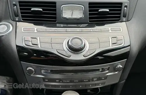 INFINITI M 