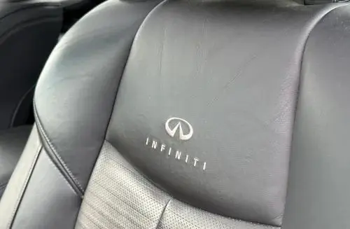 INFINITI M 