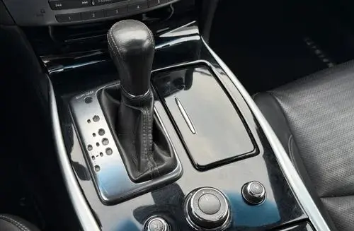 INFINITI M 