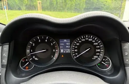 INFINITI M 