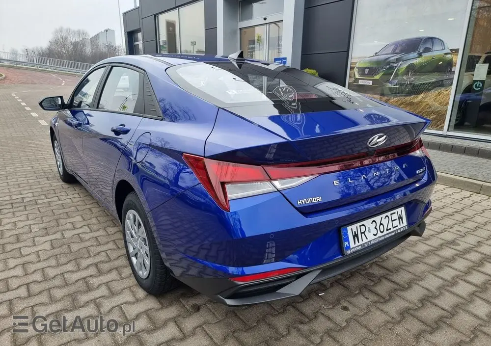 HYUNDAI Elantra 1.6 Modern