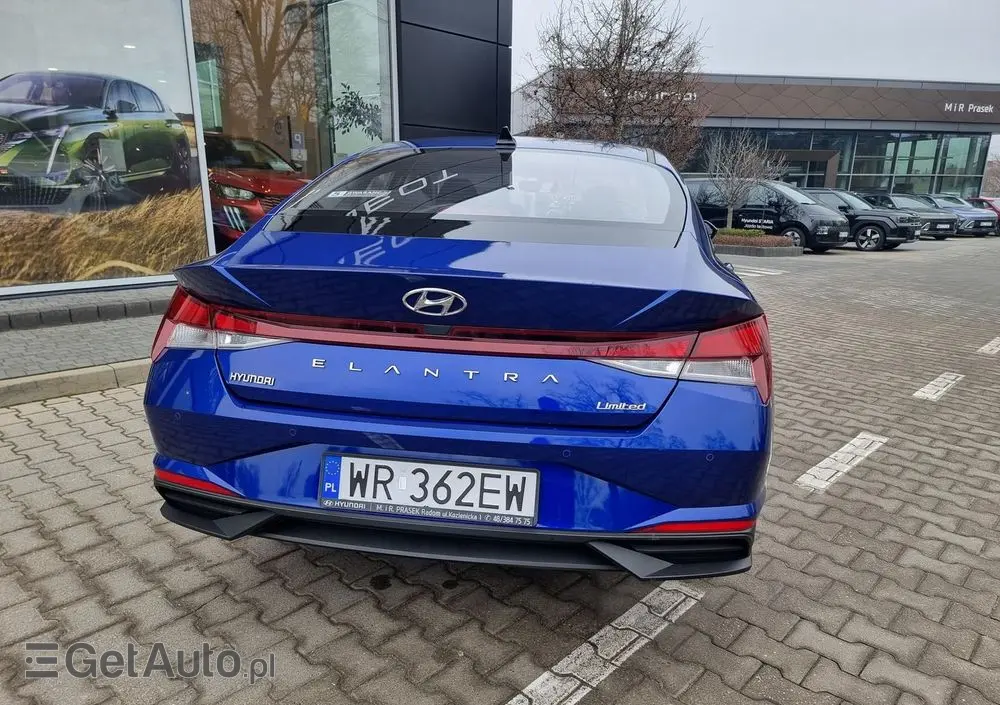 HYUNDAI Elantra 1.6 Modern