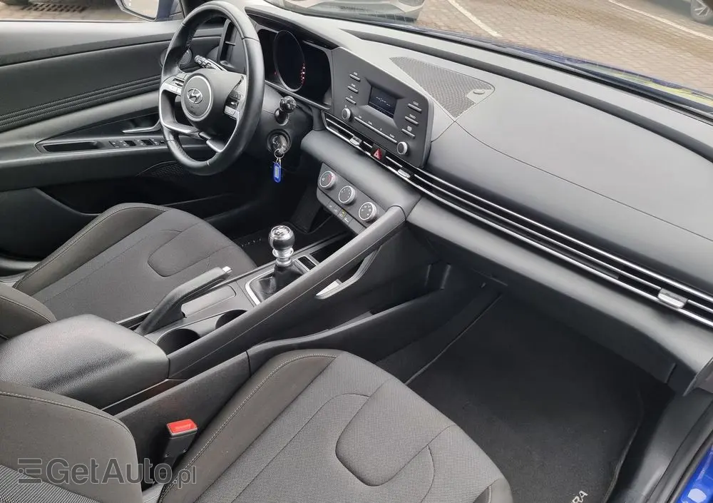 HYUNDAI Elantra 1.6 Modern