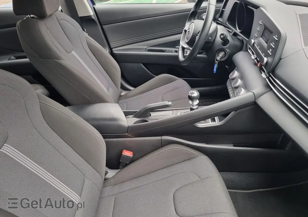 HYUNDAI Elantra 1.6 Modern