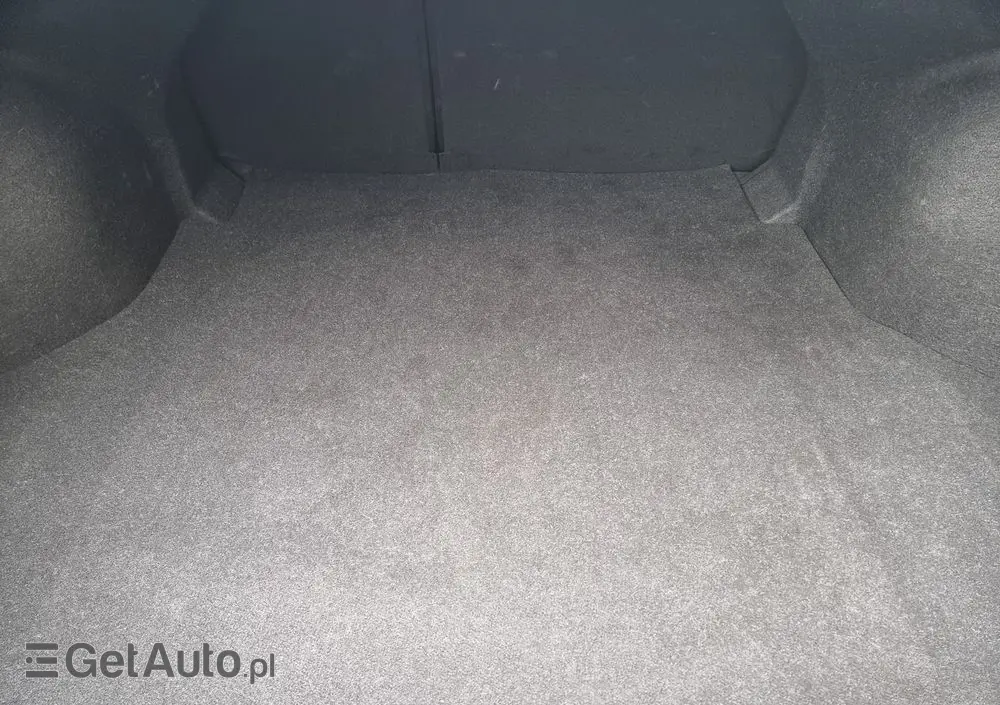 HYUNDAI Elantra 1.6 Modern