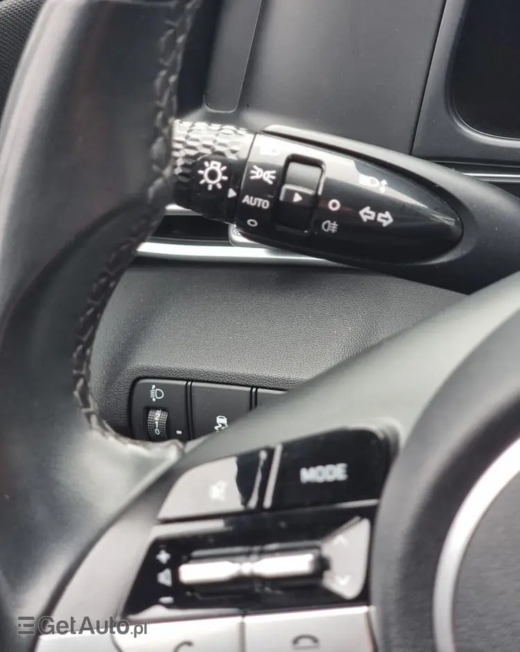 HYUNDAI Elantra 1.6 Modern