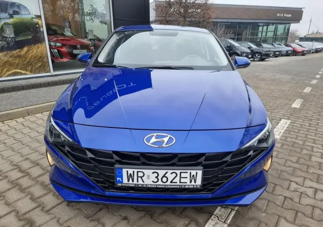 HYUNDAI Elantra 1.6 Modern