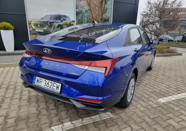 HYUNDAI Elantra 1.6 Modern