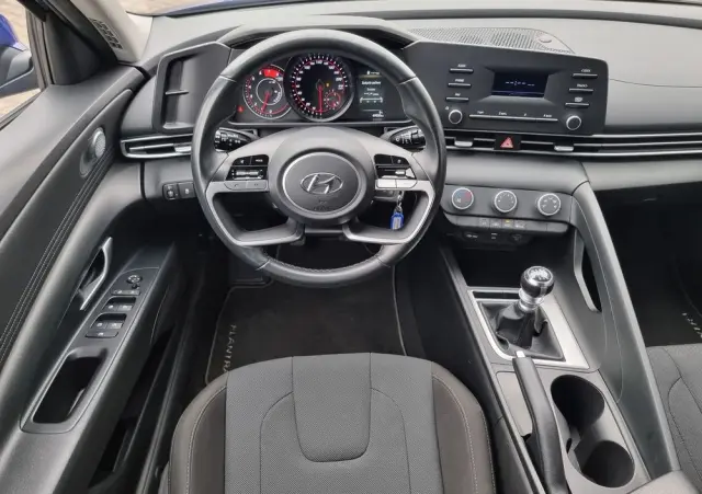 HYUNDAI Elantra 1.6 Modern