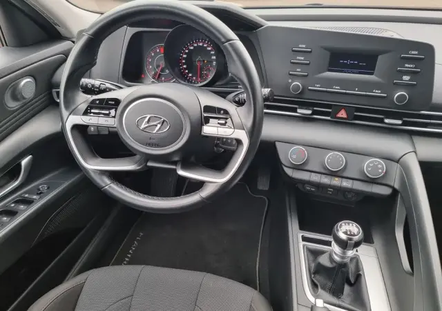 HYUNDAI Elantra 1.6 Modern
