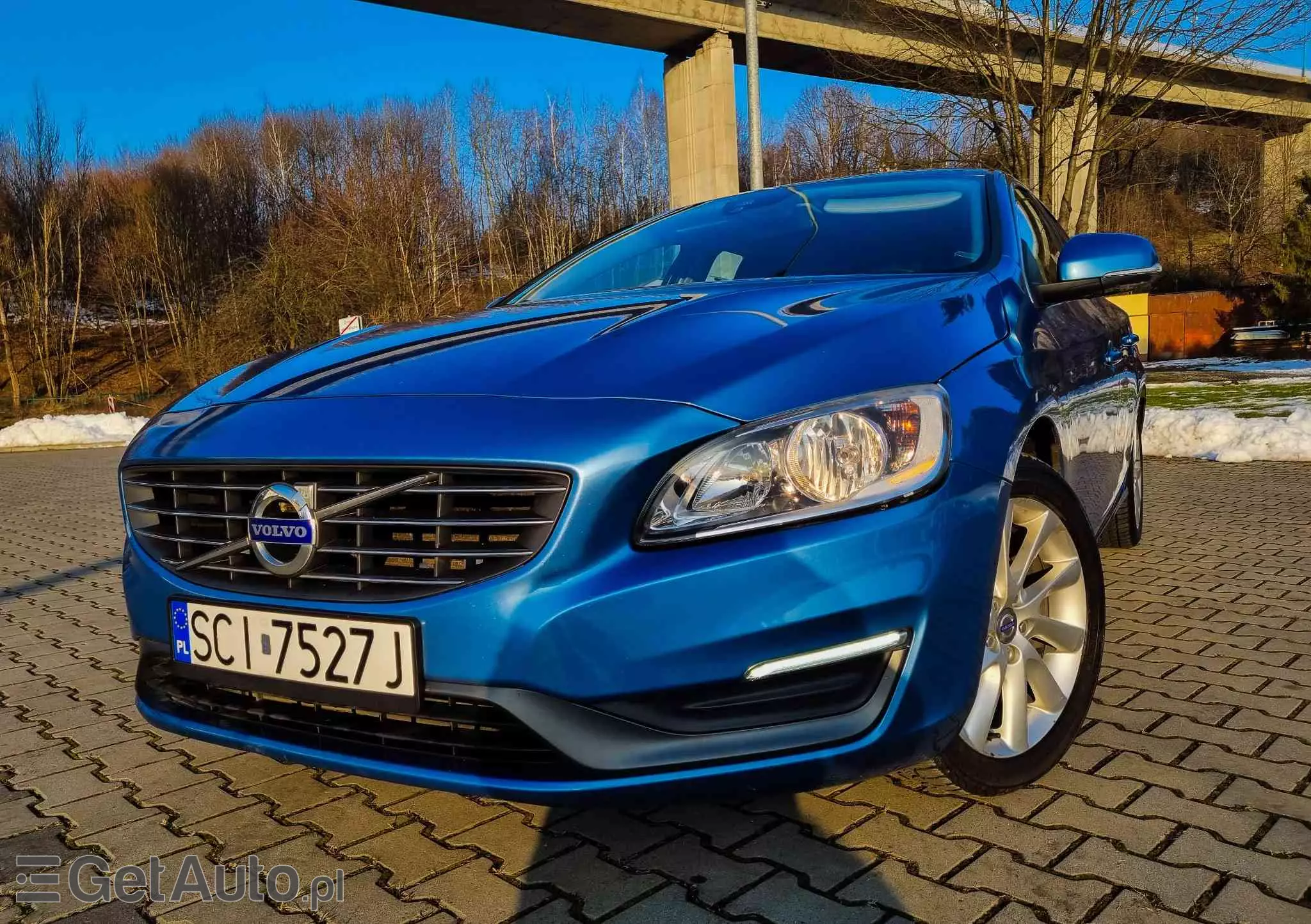 VOLVO V60 D4 Drive-E Momentum