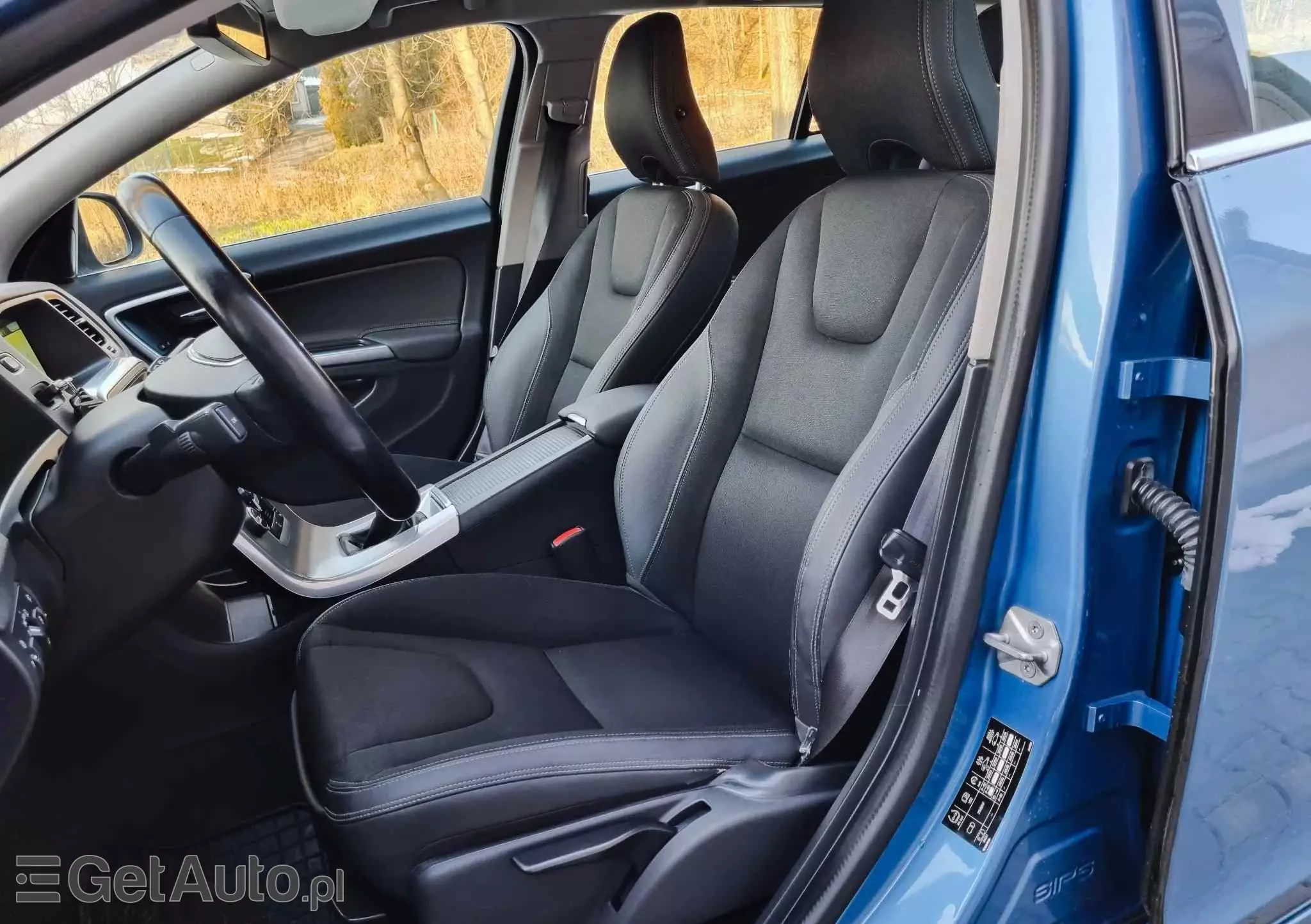 VOLVO V60 D4 Drive-E Momentum