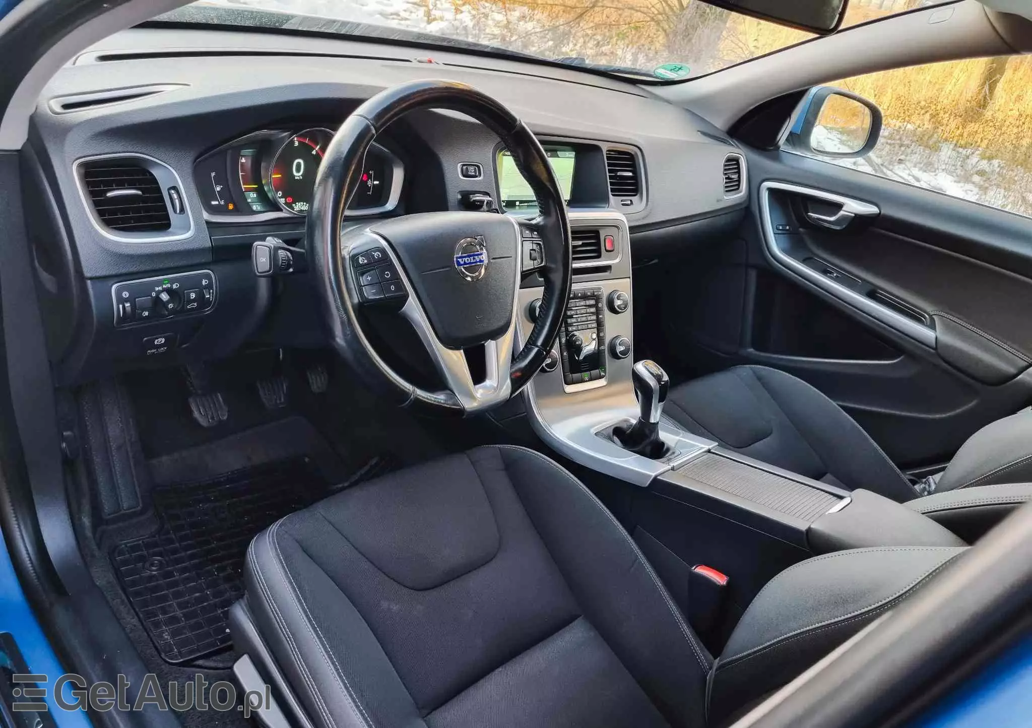 VOLVO V60 D4 Drive-E Momentum