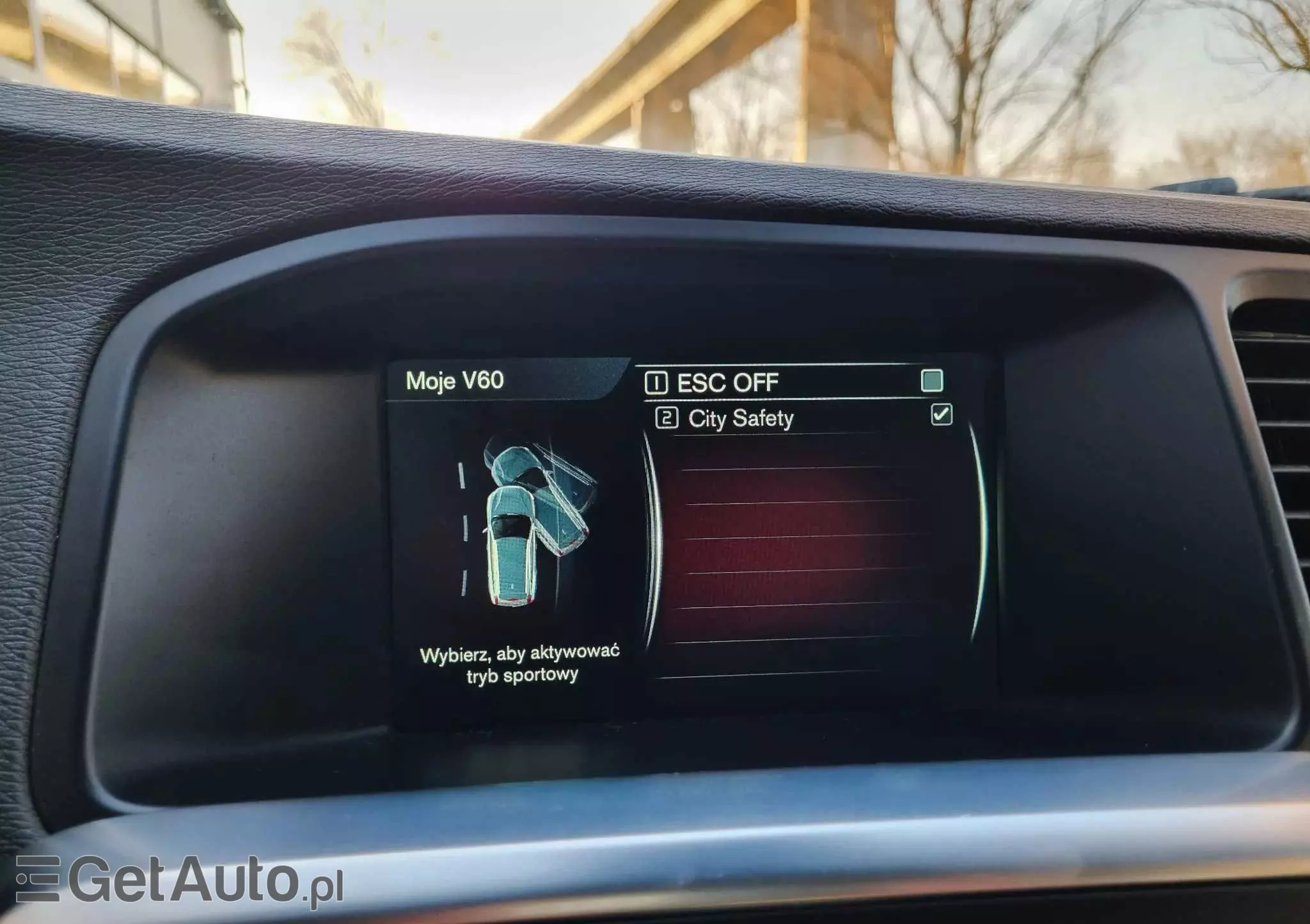 VOLVO V60 D4 Drive-E Momentum