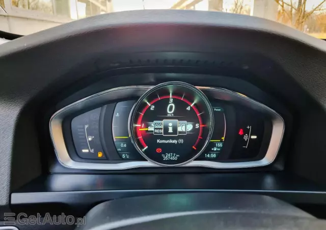 VOLVO V60 D4 Drive-E Momentum