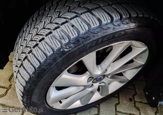 VOLVO V60 D4 Drive-E Momentum