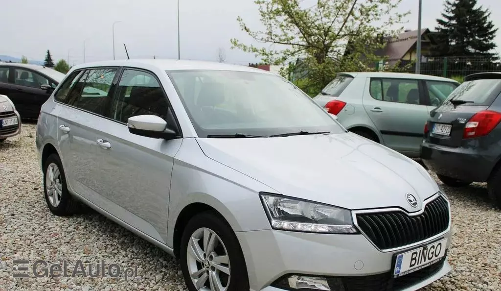 SKODA Fabia 